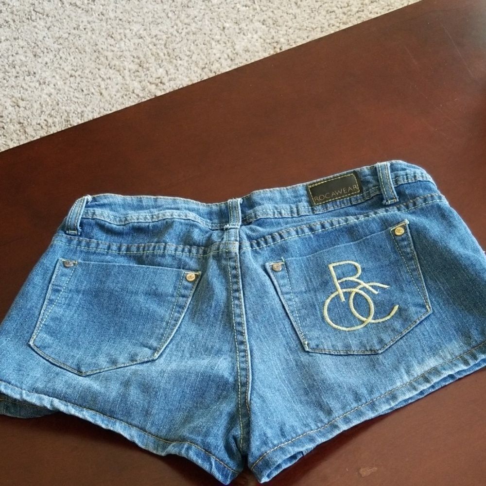 Shorts   - Picture 2 of 3